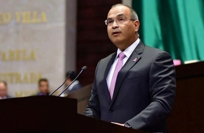 La presidenta de México confirmó la detención del exdirector de Pemex en EE. UU.