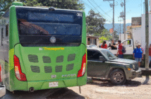 Choque entre camión de Mi Transporte y camioneta Jeep en La Floresta