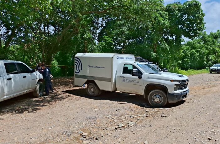 Localizan sin vida a un hombre en brecha al Jorullo