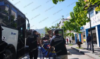 Notiespacio PV | Mujer se desvanece dentro de camión Demonio Blanco