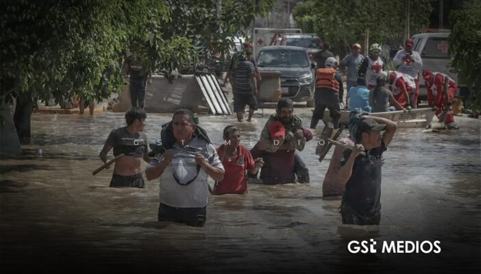 Van 64 muertos por temporal de lluvias en 5 estados de México