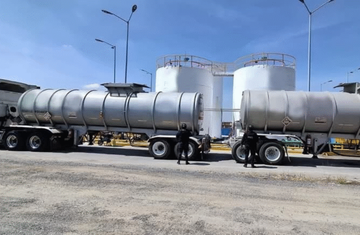 Histórico decomiso de huachicol en Guanajuato: aseguran más de 1.6 millones de litros de hidrocarburos
