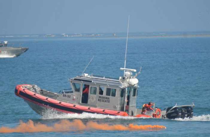 Marina halla embarcación en Sinaloa con 27 menores de edad procedentes de Chiapas Marina halla embarcación en Sinaloa con 27 menores de edad procedentes de Chiapas