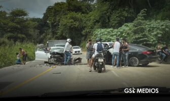 Ocho lesionados en accidente sobre la carretera Federal 200