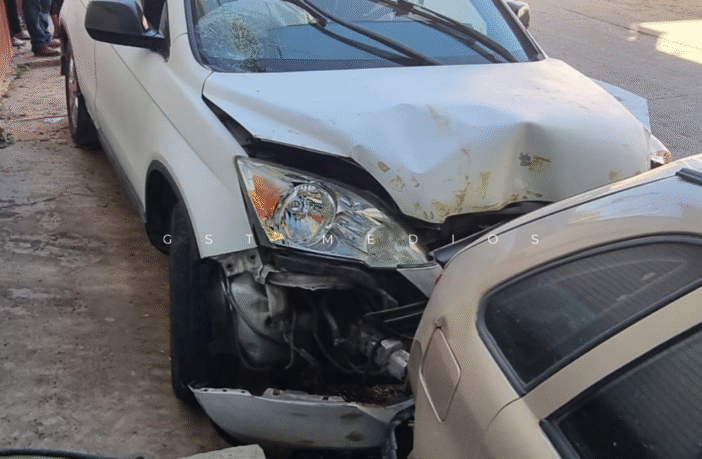 Madre e hija brutalmente arrolladas en Ixtapa: huye conductor tras el choque