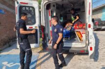 Notiespacio PV | Motociclista resulta lesionado tras choque con unidad repartidora de gas en Lomas de Coapinole