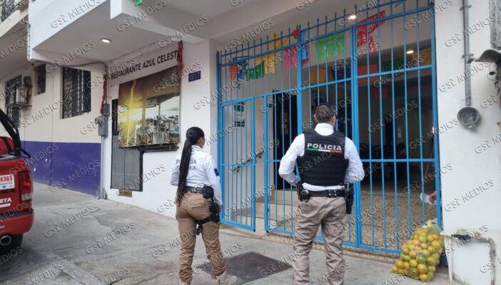 Mujer extranjera es localizada sin vida en alberca de condominios en la colonia 5 de Diciembre