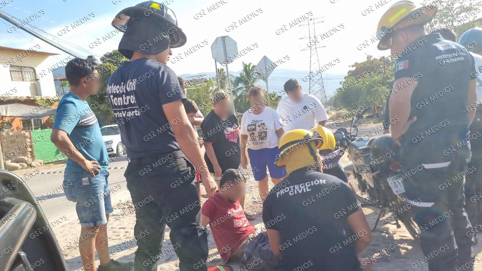 Accidente vial en Lomas de Coapinole deja motociclista lesionado Accidente vial en Lomas de Coapinole deja motociclista lesionado