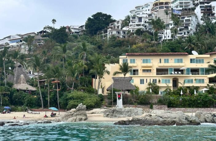 Notiespacio PV | Protección Civil alerta por condiciones de oleaje en playas de Puerto Vallarta