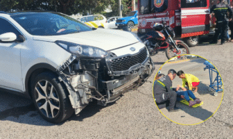 Motociclista y conductora protagonizan accidente vial en Vallarta 750