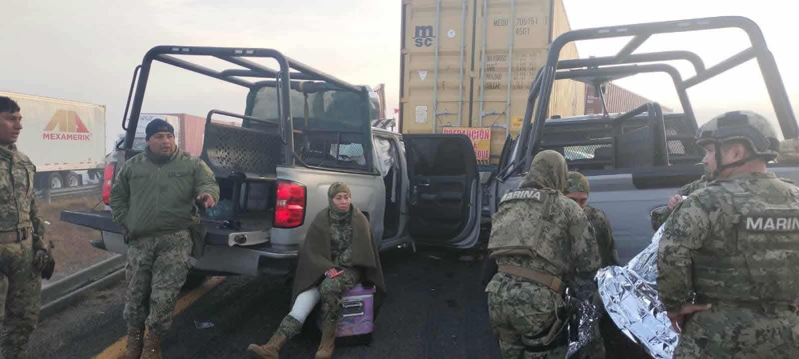 10 marinos y un civil resultan heridos en carambola sobre la autopista México-Guadalajara