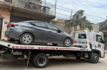 Notiespacio PV | Localizan vehículo con reporte de robo en la colonia Loma Bonita