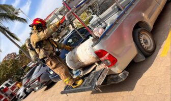 Notiespacio PV | Protección Civil controla fuga de gas LP en instalaciones del CUC