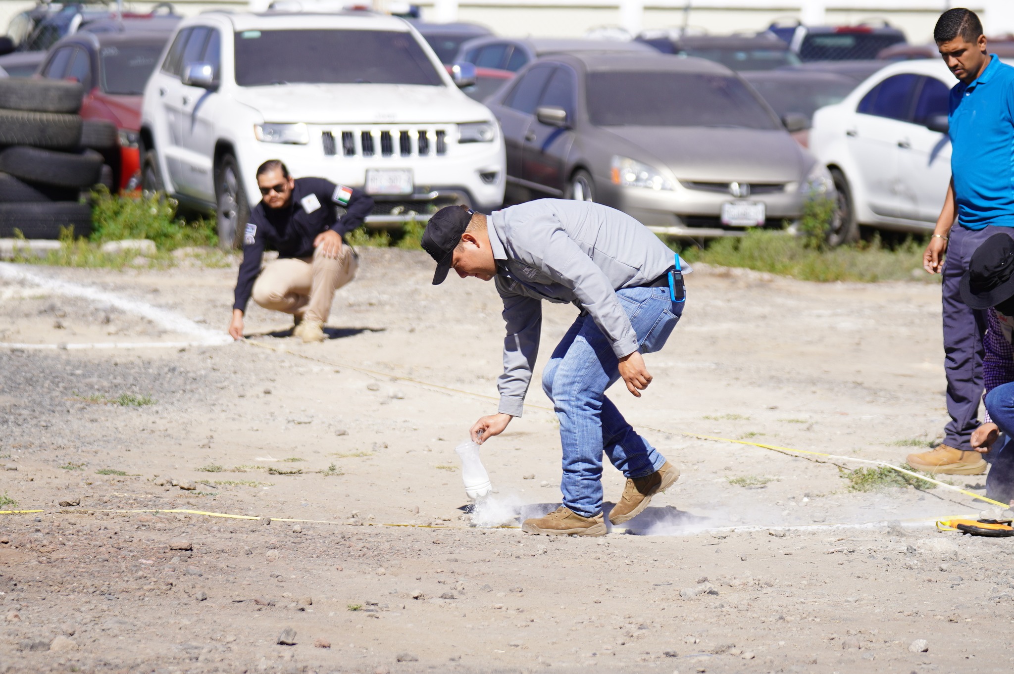 Llevan a cabo búsqueda de fosa clandestina en patio de la Fiscalía de Nayarit