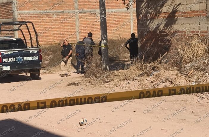 Con huellas de violencia localizan cuerpo de un hombre en la colonia 12 de Octubre