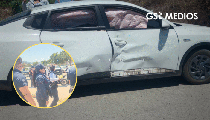 Motociclista impacta contra Kia en Fluvial Vallarta Motociclista impacta contra Kia en Fluvial Vallarta