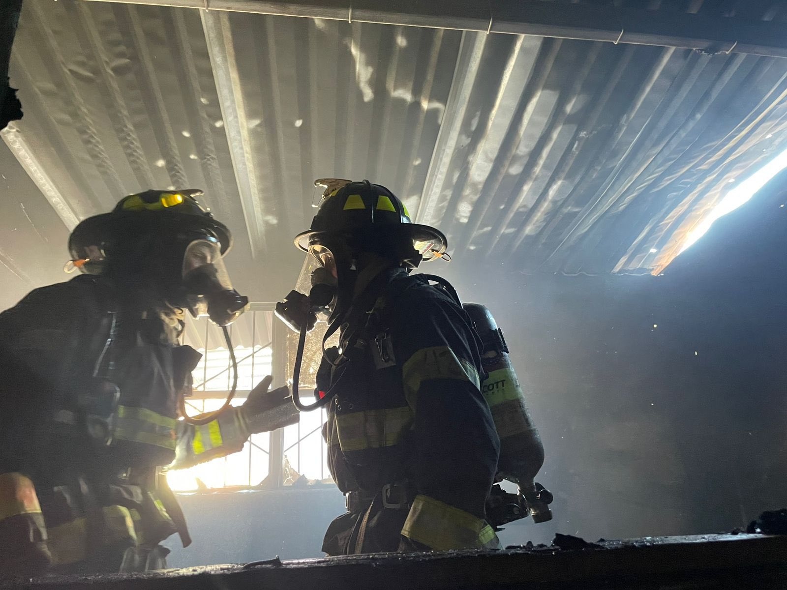 Se registra incendio en vivienda de la colonia El Caloso