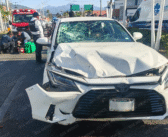 Brutal accidente deja a motociclista repartidor lesionado en Marina Vallarta