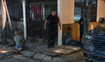 Notiespacio PV | Presuntos escoltas detenidos en Puerto Vallarta tras realizar disparos al aire