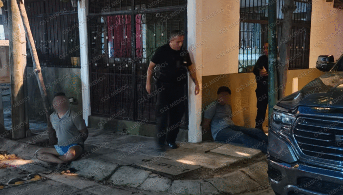 Presuntos escoltas detenidos en Puerto Vallarta tras realizar disparos al aire