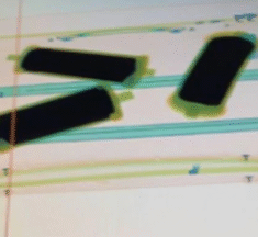 Detienen en el AICM a extranjero que intentó trasladar mercurio Detienen en el AICM a extranjero que intentó trasladar mercurio