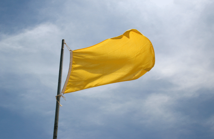 Bandera roja en Playa Holly y 9 playas más con bandera amarilla: PC