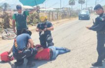 Motociclista resulta con fractura tras choque contra camioneta en la Av. Víctor Yturbe