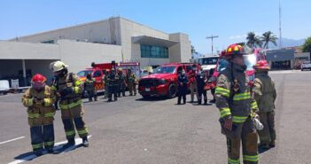 Avión activa protocolo de emergencia en aeropuerto de Puerto Vallarta por falla en el aterrizaje
