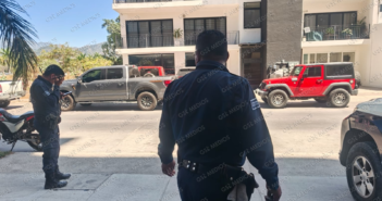 ¡Otro asalto de moto ladrones! Despojan a la víctima de 140 mil pesos