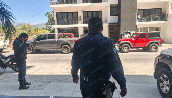 ¡Otro asalto de moto ladrones! Despojan a la víctima de 140 mil pesos