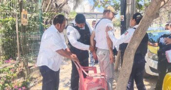 Provoca choque y termina agrediendo al otro conductor en Exiquio Corona