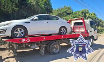 Vehículo robado en Puerto Vallarta es recuperado por policías durante patrullaje