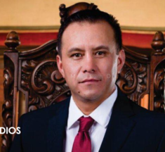 Aparecen con vida alcalde de Taxco y su padre tras desaparición