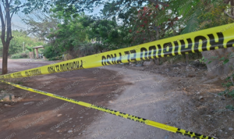 ¡Otro feminicidio en Vallarta! Localizan el cuerpo en el camino viejo a Mojoneras