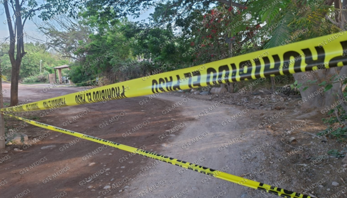 ¡Otro feminicidio en Vallarta! Localizan el cuerpo en el camino viejo a Mojoneras