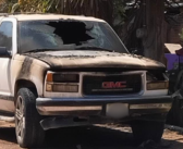 Se incendia camioneta en Brisas del Pacífico; vecinos ayudaron a sofocar el fuego