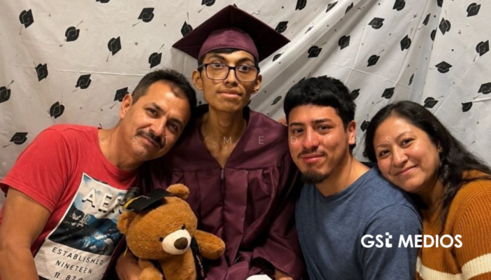 El último deseo de Kevin se cumplió: reencontrarse con sus padres deportados antes de morir