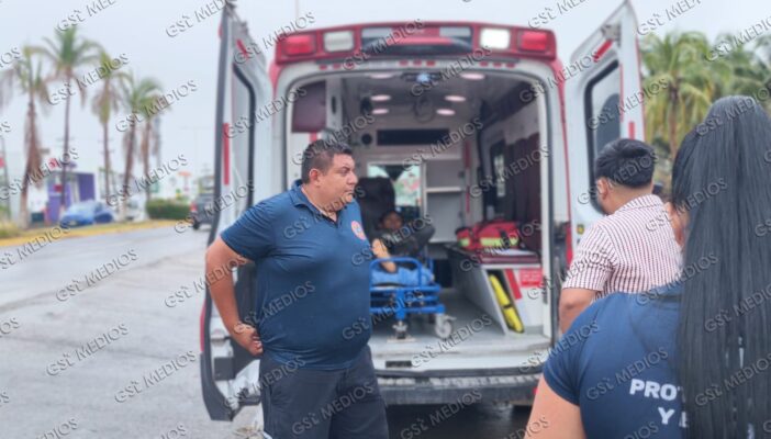 Motociclista resulta lesionado tras derrapar en la avenida Medina Ascencio