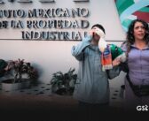 Intentan “registrar” al Pato Merlín antes que su familia