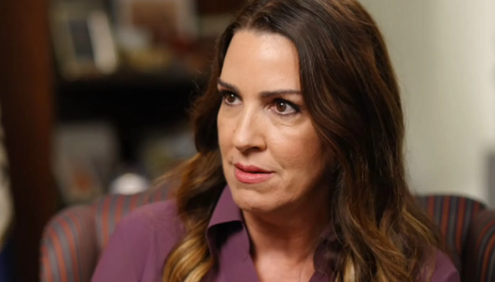 EE.UU. va contra funcionarios mexicanos que protegen a cárteles: Sara Carter
