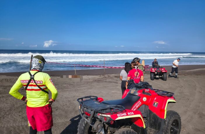 Localizan sin vida a joven de Guadalajara desaparecido tras ser arrastrado por el mar en Colima