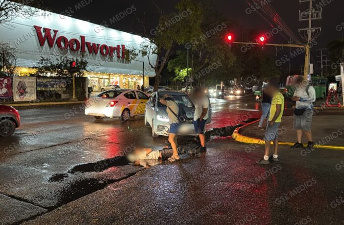 Motociclista resulta lesionado tras choque frente a Soriana Pitillal en Puerto Vallarta