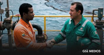Alertan riesgos por acuerdo entre Pemex y Petrobras para explorar aguas profundas