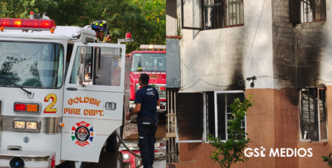 Incendio consume departamento en Aralias; no hay lesionados