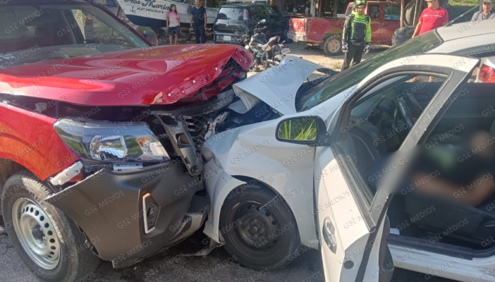 Choque en la carretera 200 a la altura de Mismaloya deja 3 lesionados