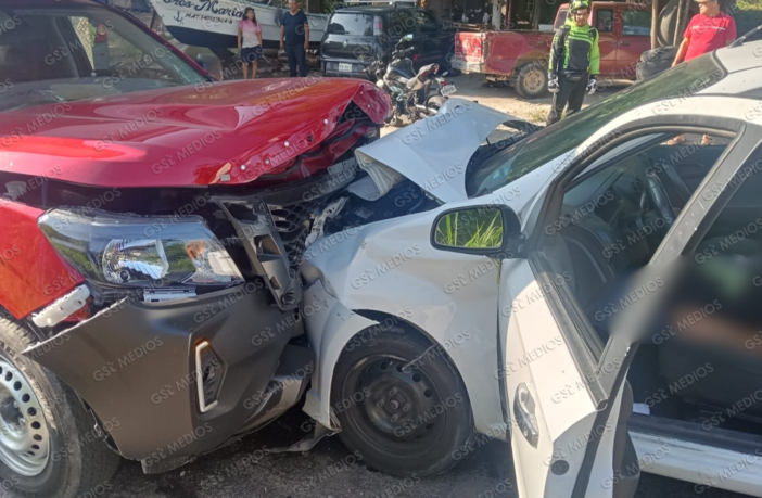 Choque en la carretera 200 a la altura de Mismaloya deja 3 lesionados