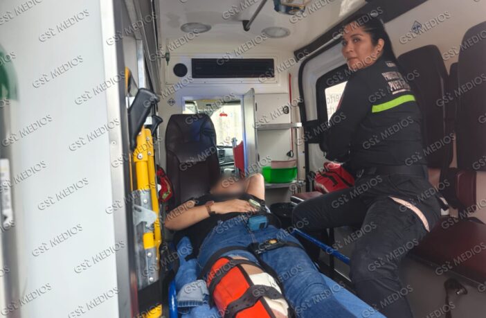 Motociclista con fractura en pierna tras choque con camioneta en Aralias II