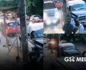 Camioneta invade banqueta y familia se salva por segundos en Veracruz