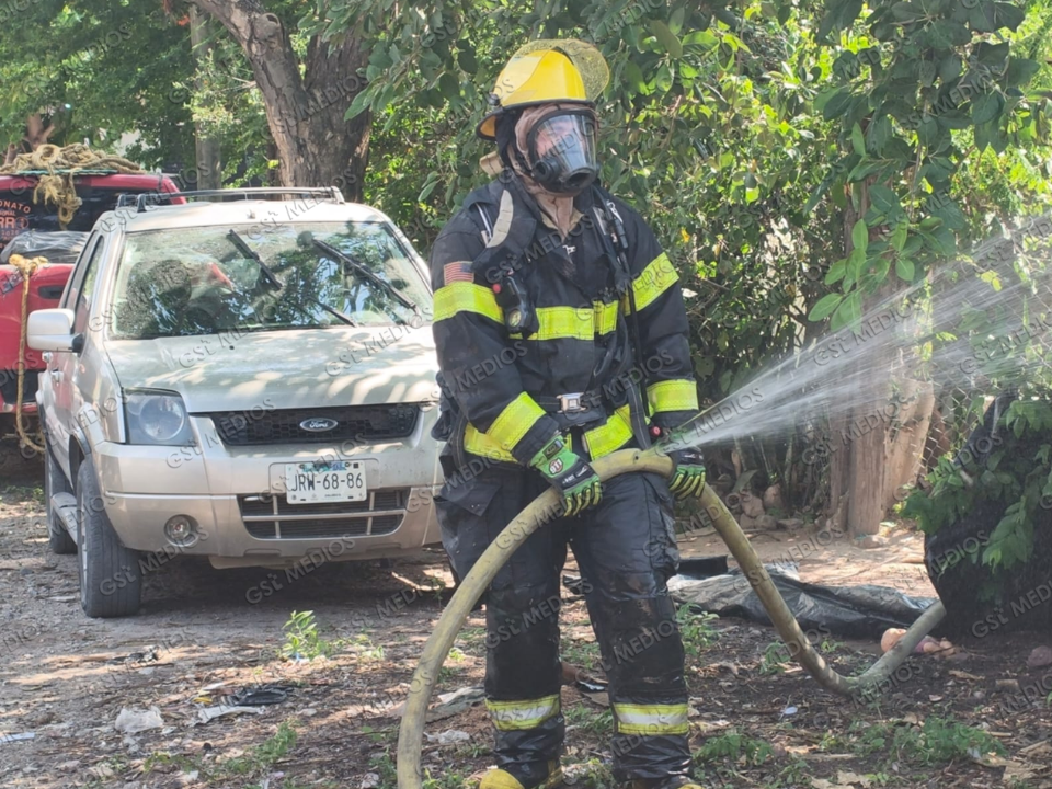Incendio en vivienda de Joyas del Pedregal moviliza a bomberos