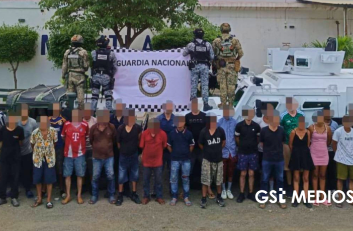 Detienen a 28 personas durante operativo en Mazatlán
